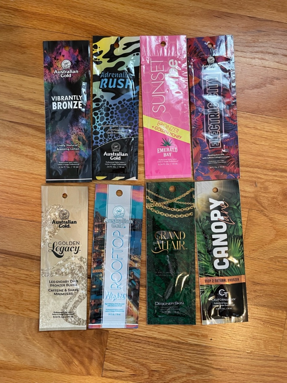 Tanning lotion sample packets